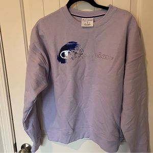 Champion Sweatshirt.